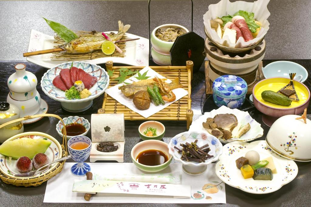 Kosenkaku Yoshinoya ryokan à Nara Totsukawa
