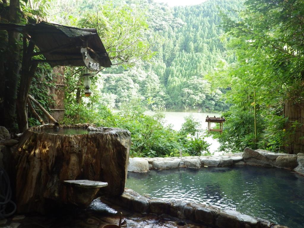 Kosenkaku Yoshinoya ryokan à Nara Totsukawa