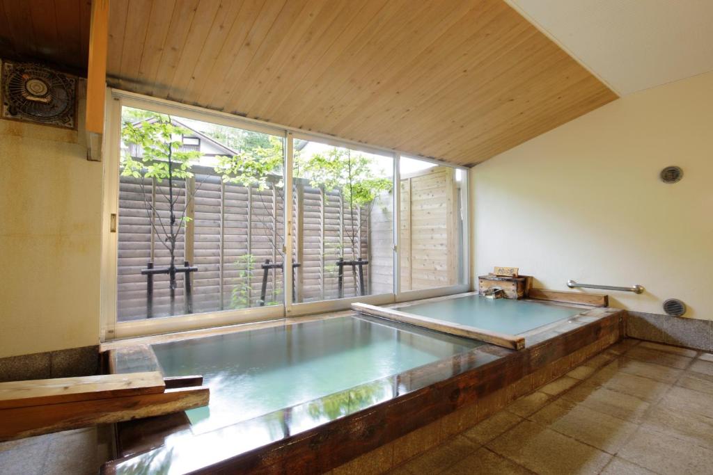 Kusatsu Hotel Bekkan Wata no Yu Adult Only ryokan Gunma Kusatsu