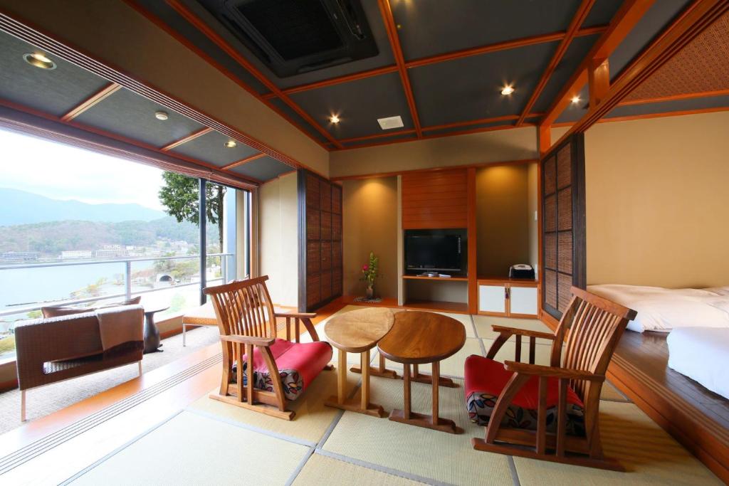 Rakuyu ryokan Yamanashi Fujikawaguchiko 3