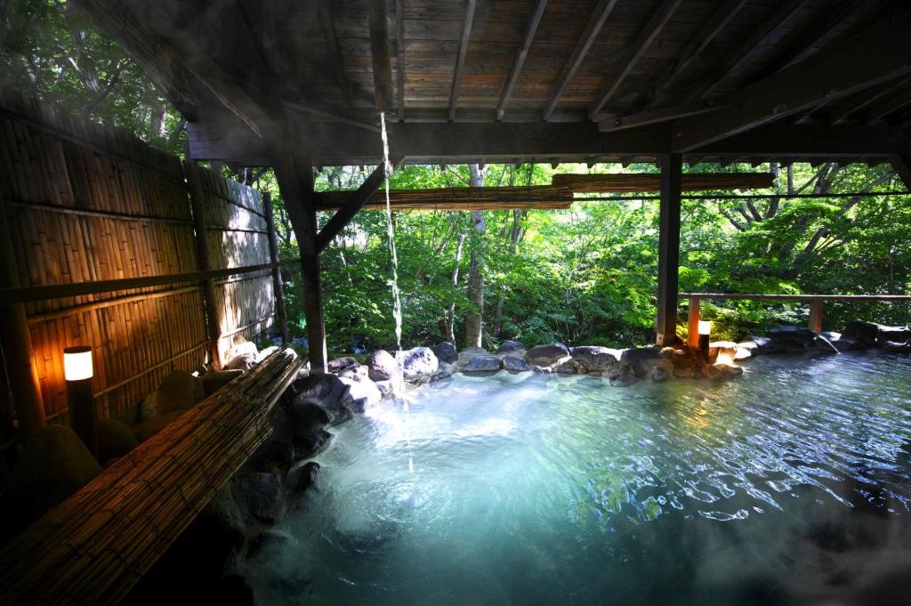 Takamiya Hotel Bonari no Mori ryokan à Fukushima Inawashiro